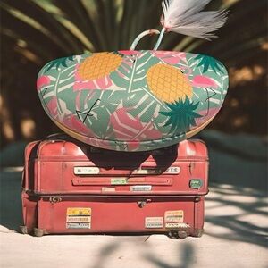 Jessica McClintock Tropical Flamingo & Pineapple Print Eye/Sunglasses Case (GUC)